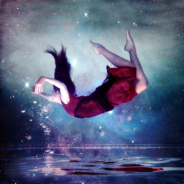 girl-falling-into-water-photo-favim